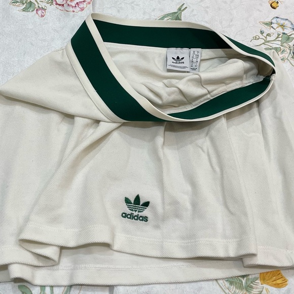 Adidas White A-Line Skirt with Green Details - Picture 5 of 6